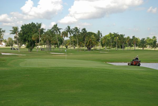 Cost of Golf Course Maintenance in Hixson