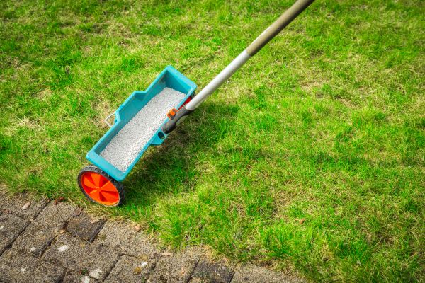Cost of Commercial Lawn Treatment in Hixson